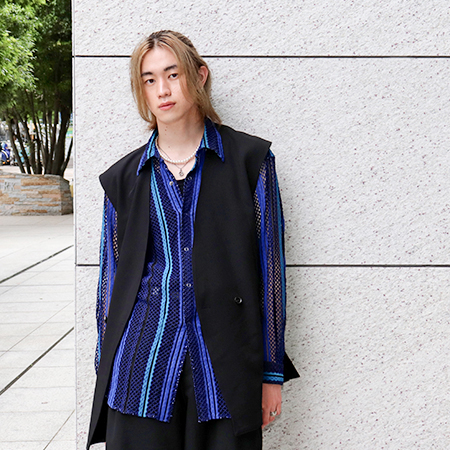 中野の街で撮影した織田ファッション専門学校ファッションデザイン科学生