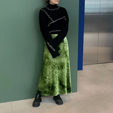 織田ファッション専門学校スタイリスト科学生のグリーン×ブラックのコーデ