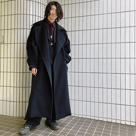 織田ファッション専門学校のファッションビジネス科の学生が製作したコート
