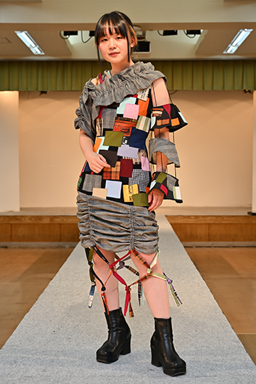 織田ファッション専門学校のファッションデザイン科の学生が製作したFDA2023グランプリ作品のモデル写真
