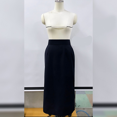 織田ファッション専門学校のファッションデザイン科の学生が1年時に作ったスカート
