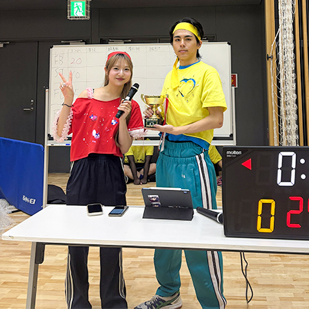 体育祭を運営する織田ファッション専門学校スタイリスト科、ファッションビジネス科の学生たち