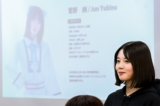 織田ファッション専門学校ファッションテクニカル科学生が衣装提供するアイドルグループのメンバー