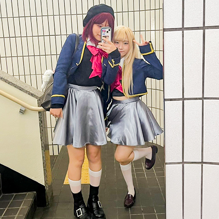 衣装を一から製作した織田ファッション専門学校の学生たち