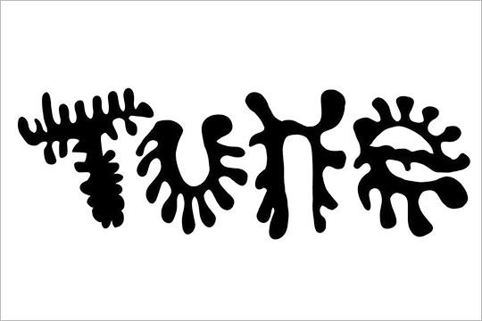 服飾専門課程の学生が行ったポップアップストアのブランドロゴデザイン