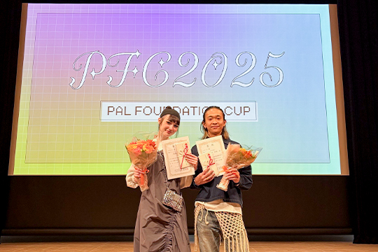 ロールプレイング大会でシルバー賞を受賞したファッションビジネス科学生たち